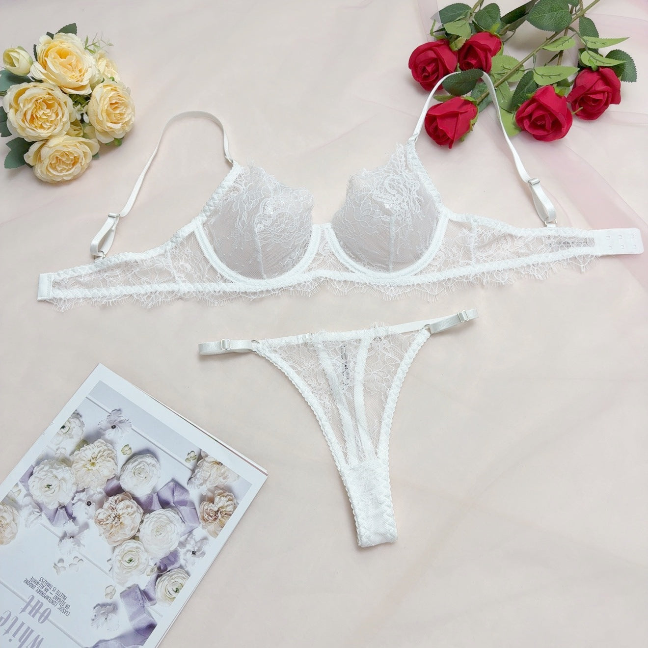Sexy Dessous-Set aus Spitze – mit Cut-Out-BH