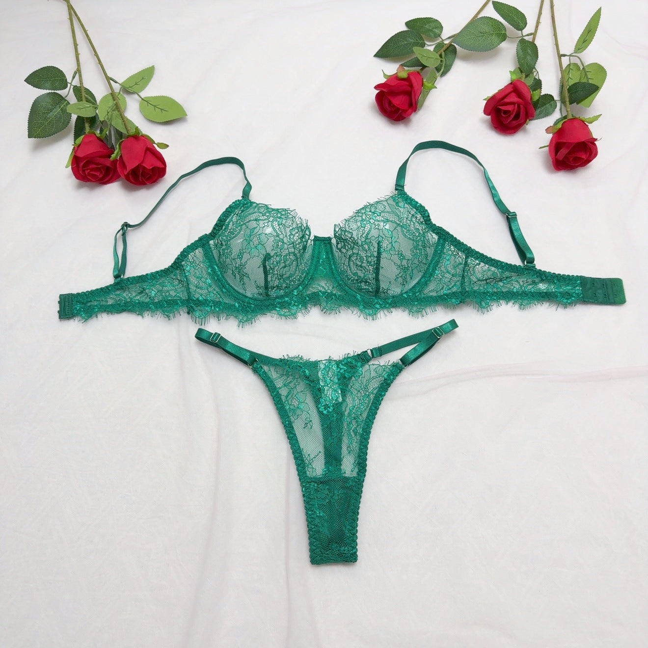 Sexy Dessous-Set aus Spitze – mit Cut-Out-BH